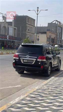 تويوتا لاندكروزر